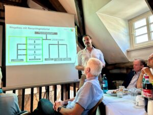 Referent 1